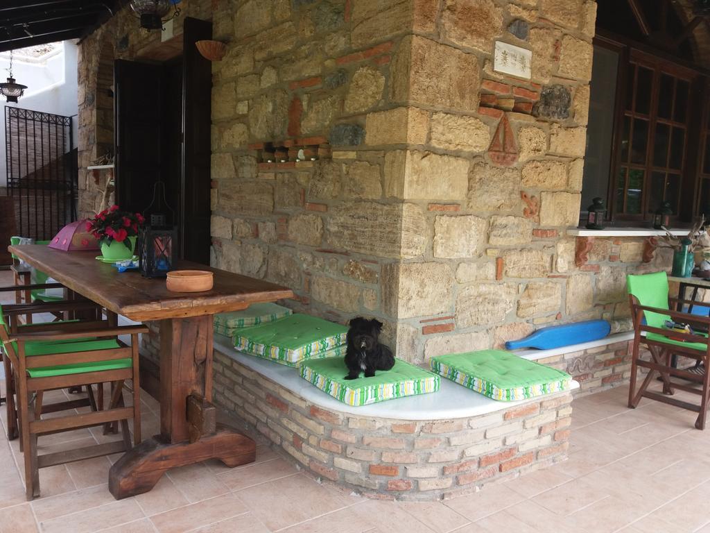 Ferienwohnung Kalogirou Stone House Limniónas Exterior foto