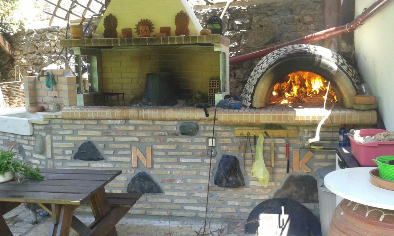 Ferienwohnung Kalogirou Stone House Limniónas Exterior foto