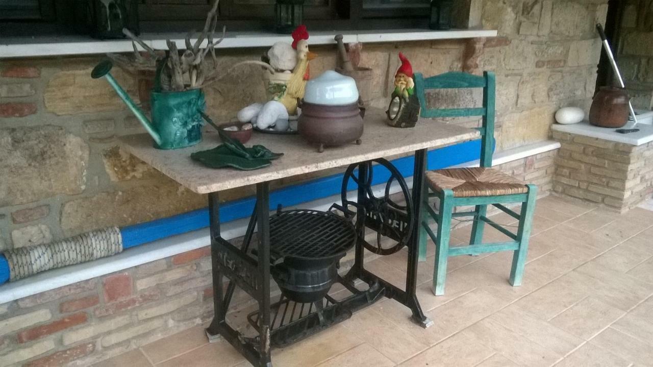 Ferienwohnung Kalogirou Stone House Limniónas Exterior foto